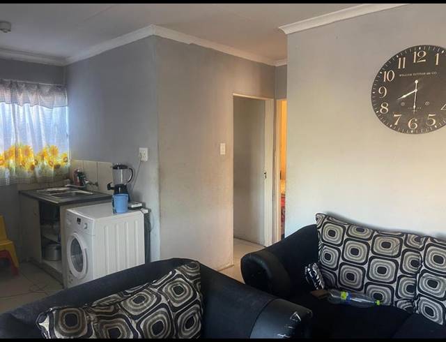 2 BEDROOM HOUSE FOR SALE IN FLEURHOF